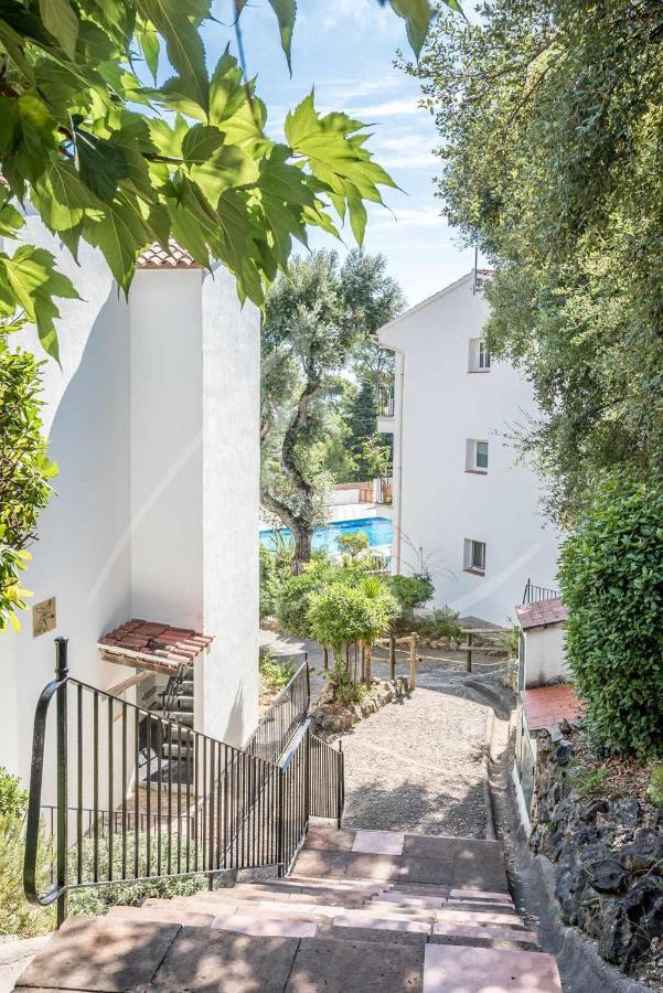 Estrella By Seamount Rentals カレリャ・デ・パラフルジェリ エクステリア 写真